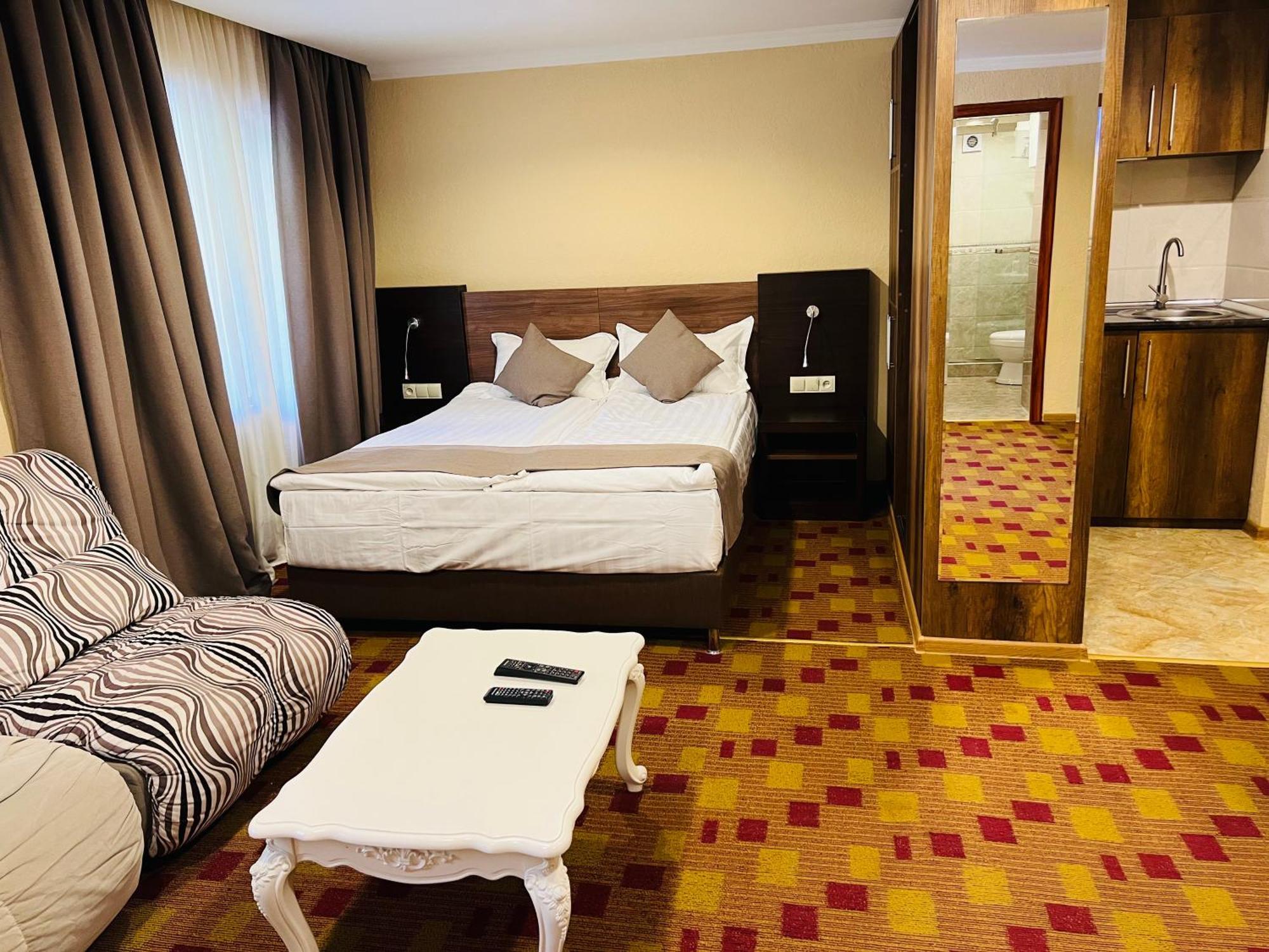 Hotel Iveria Abastumani Dış mekan fotoğraf
